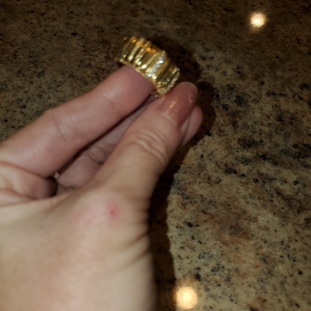 Ring - Picture 5 of 8
